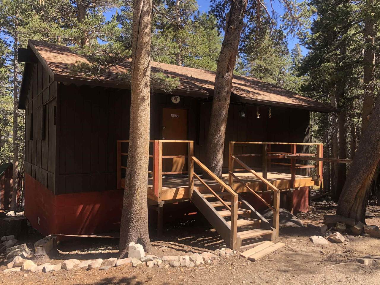 188 Pinecrest Drive - Photo 1