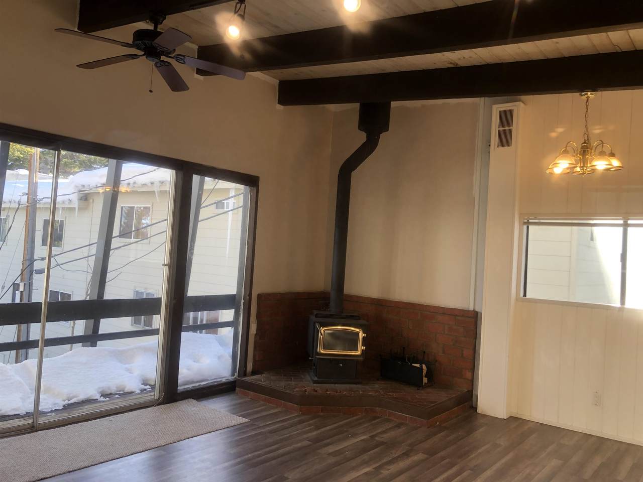 44 Tyrol Lane - Photo 1