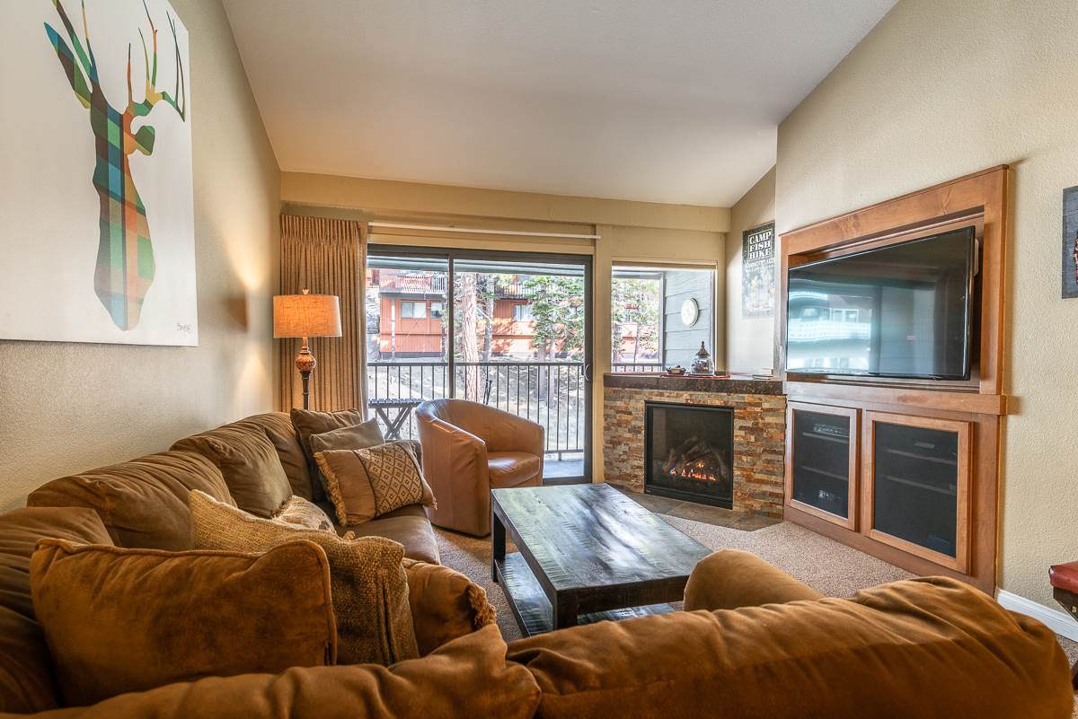 895 Canyon Boulevard - Photo 1