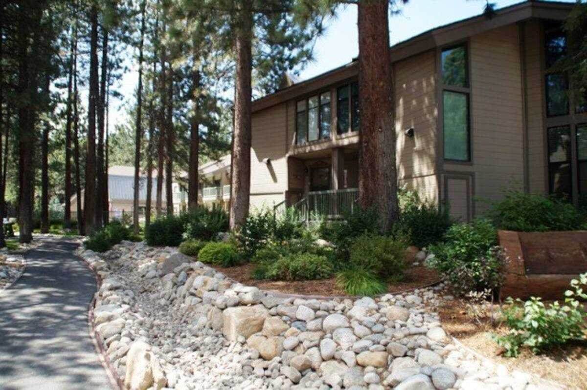 2252 Meridian Boulevard - Photo 1