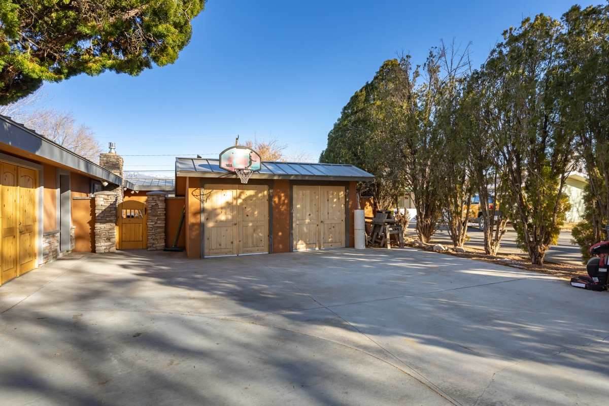 218 Mesquite Rd - Photo 1