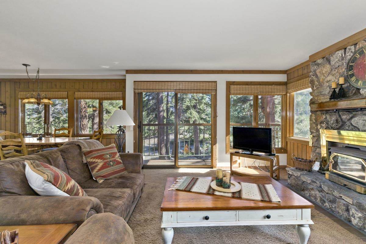 435 Lakeview #27 Boulevard - Photo 1