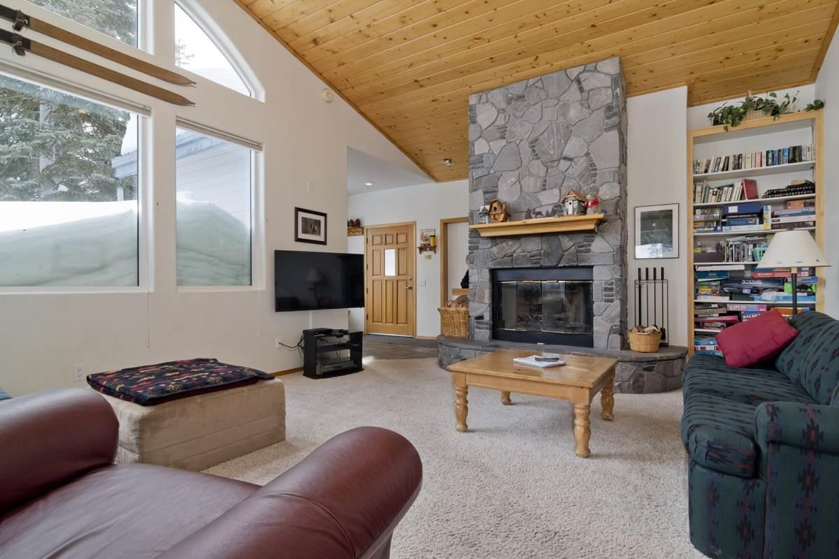 28 Aspen Ln - Photo 1