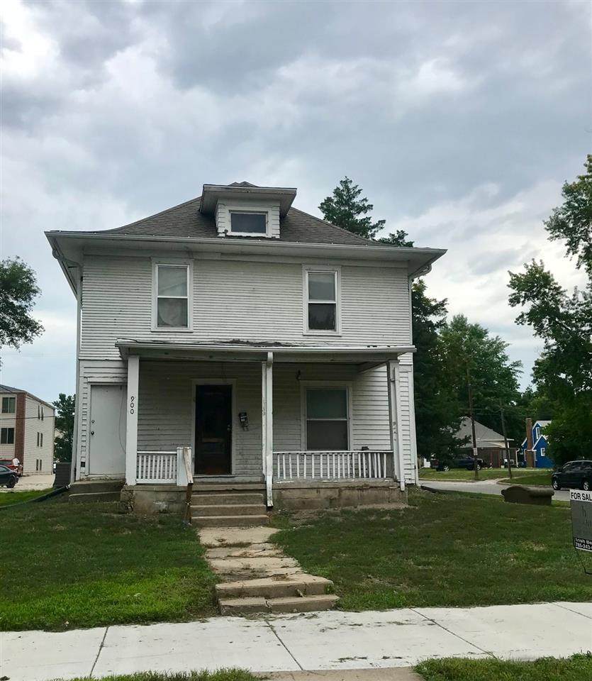900 Bluemont Avenue - Photo 1