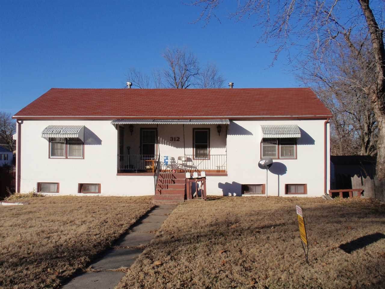312 Vine - Photo 1