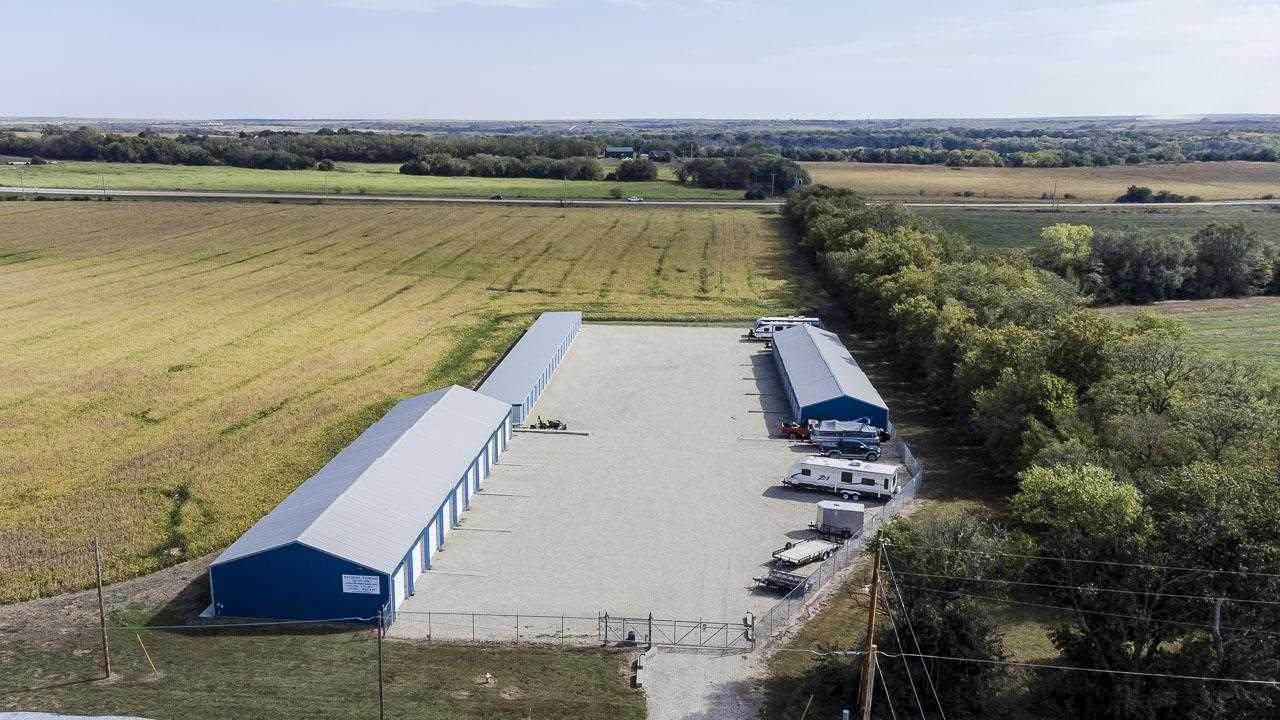 404 9th Street - Photo 1