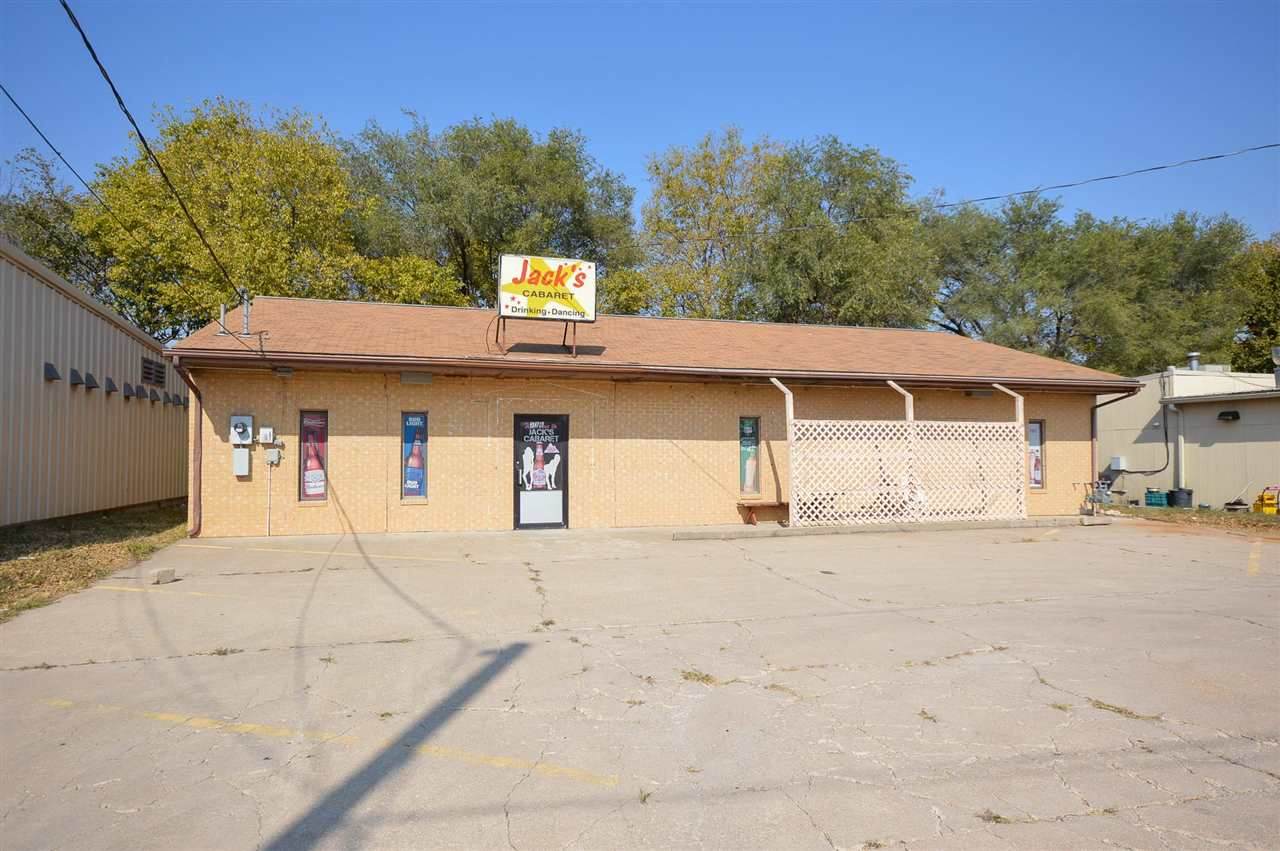 136 Grant Avenue - Photo 1