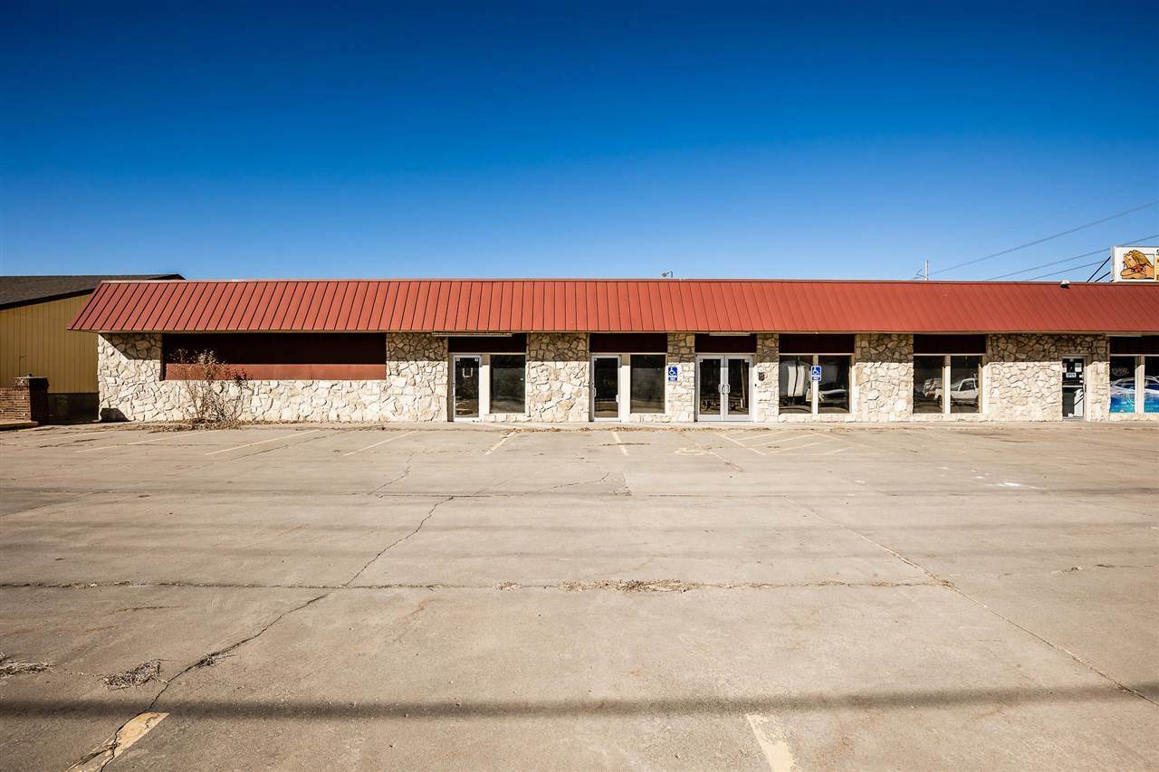 550 Grant Avenue - Photo 1