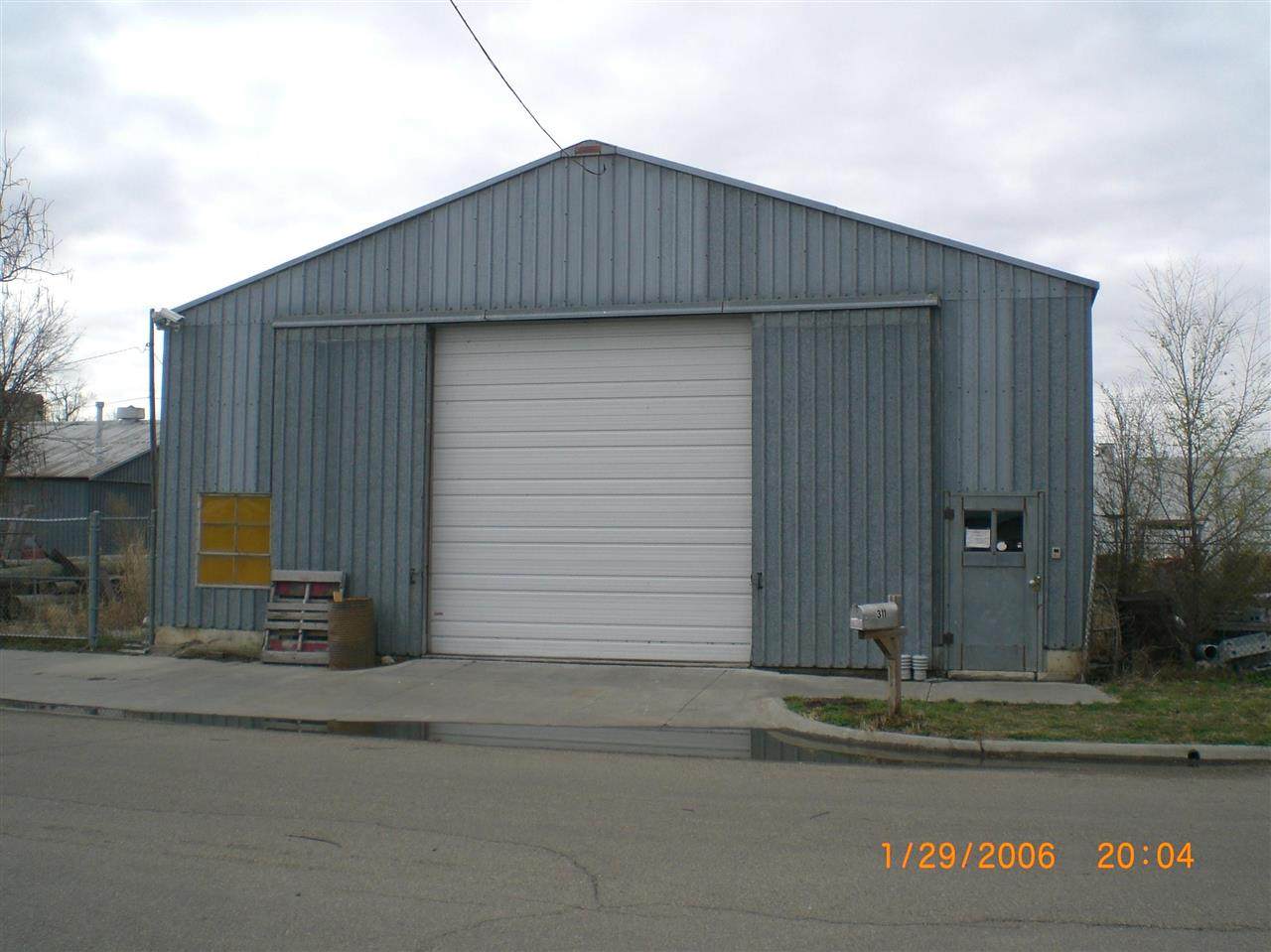 311 10th Street - Photo 1