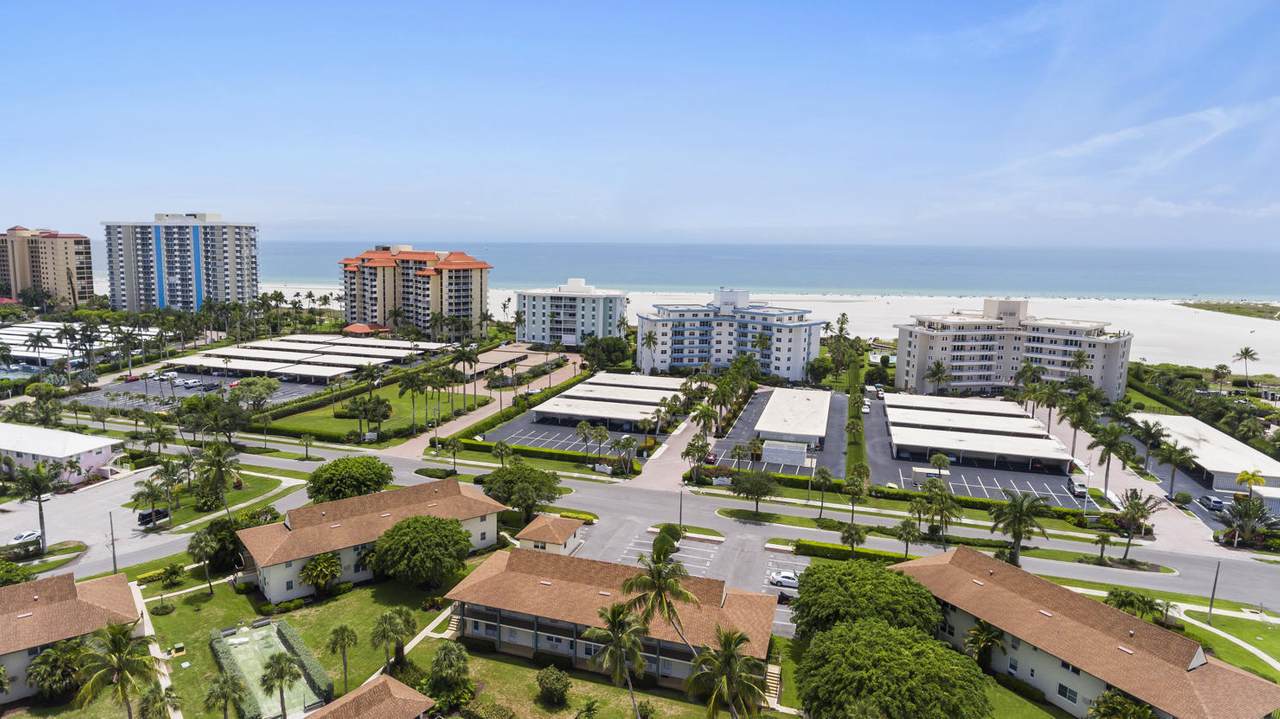 235 Seaview Court - Photo 1