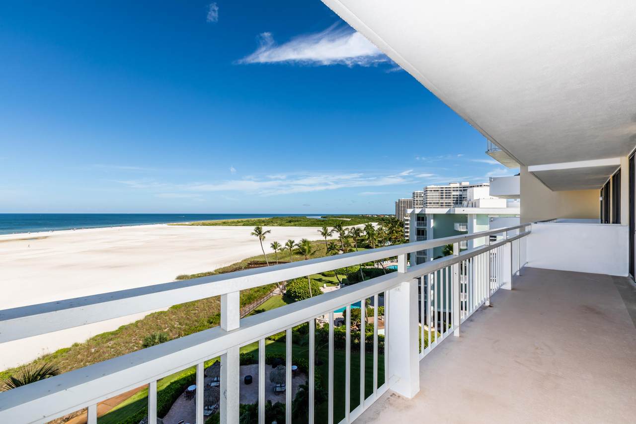 180 Seaview Court - Photo 1