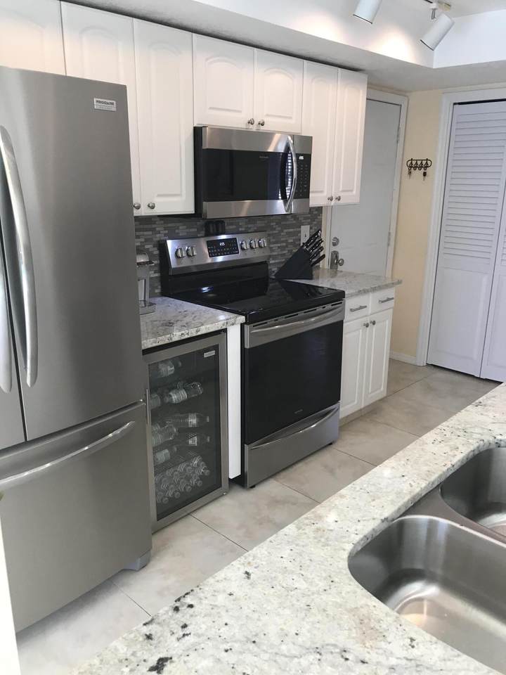 1609 Barbarosa Court - Photo 1