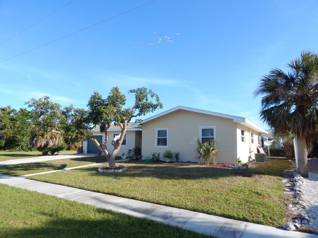 233 Tahiti Road - Photo 1