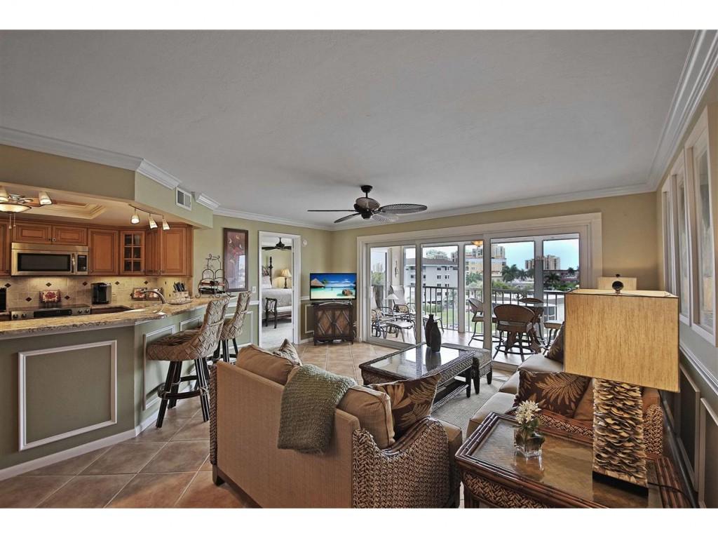 900 Collier Court - Photo 1