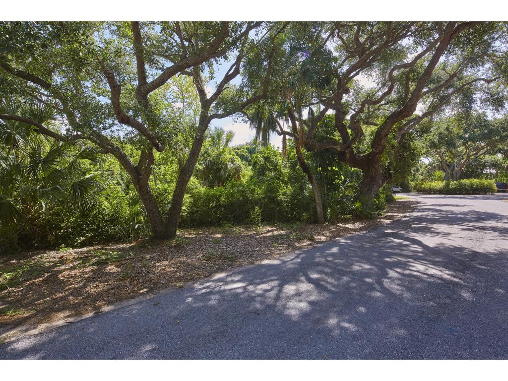 376 Morning Glory Lane - Photo 1