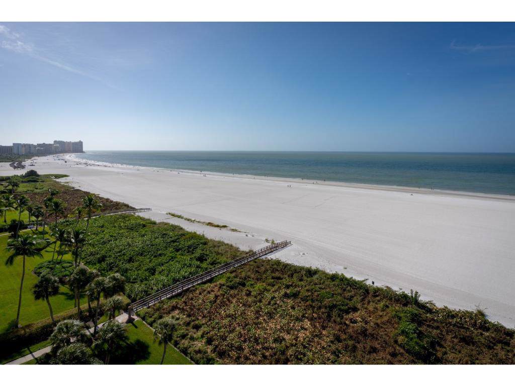 176 Collier Boulevard - Photo 1
