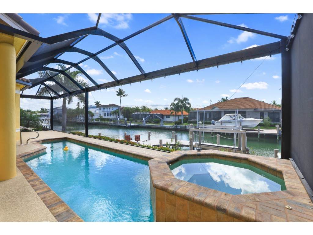 508 Tigertail Court - Photo 1