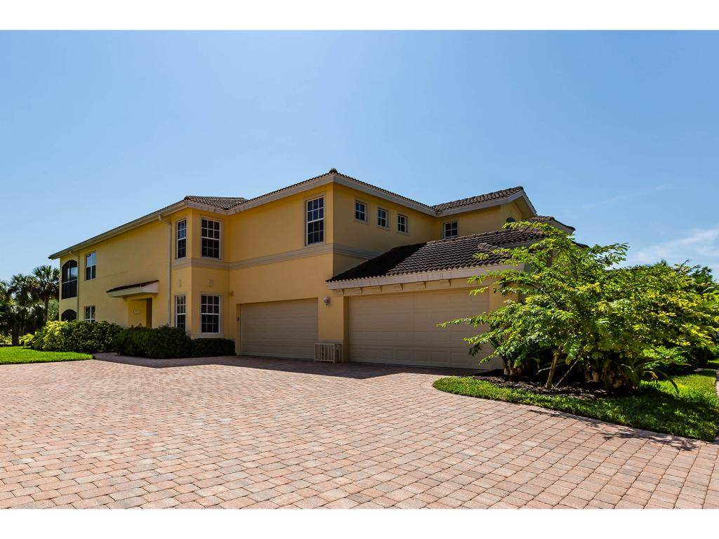 1260 Rialto Way - Photo 1