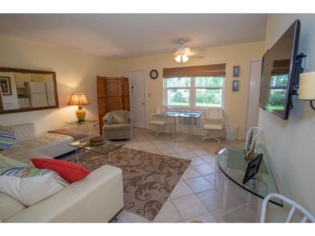 235 Seaview Court - Photo 1