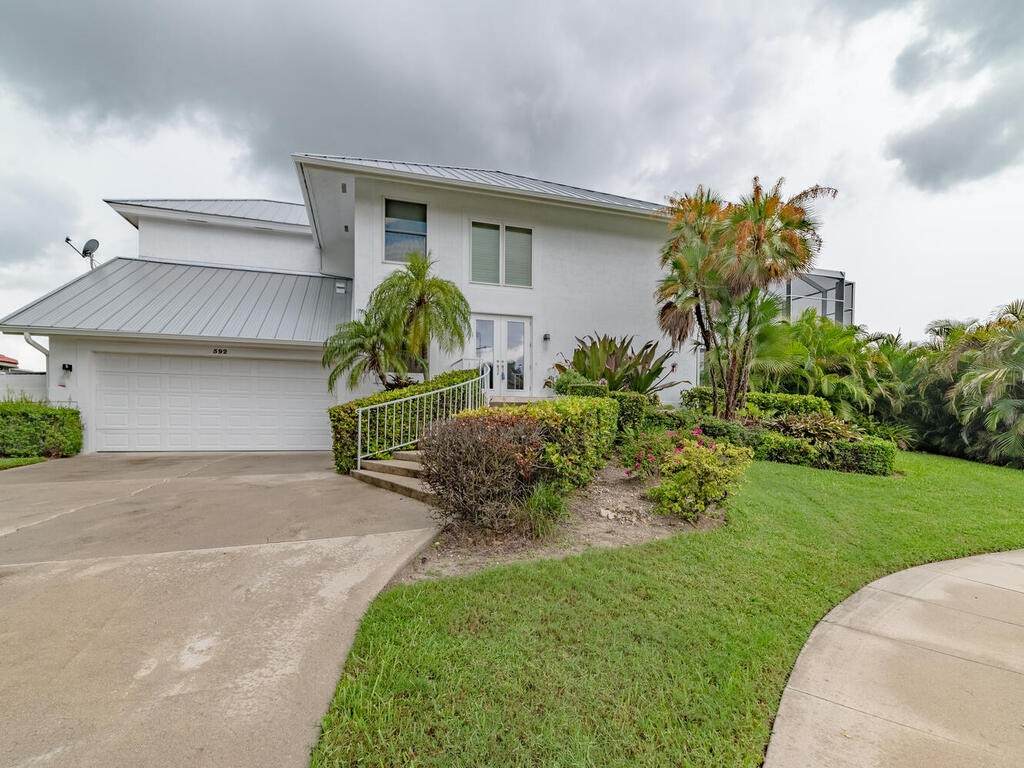 592 Tripoli Court - Photo 1