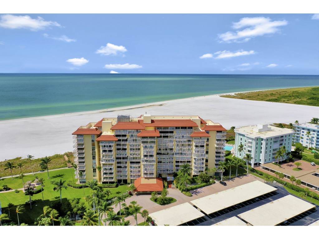 180 Seaview Court - Photo 1