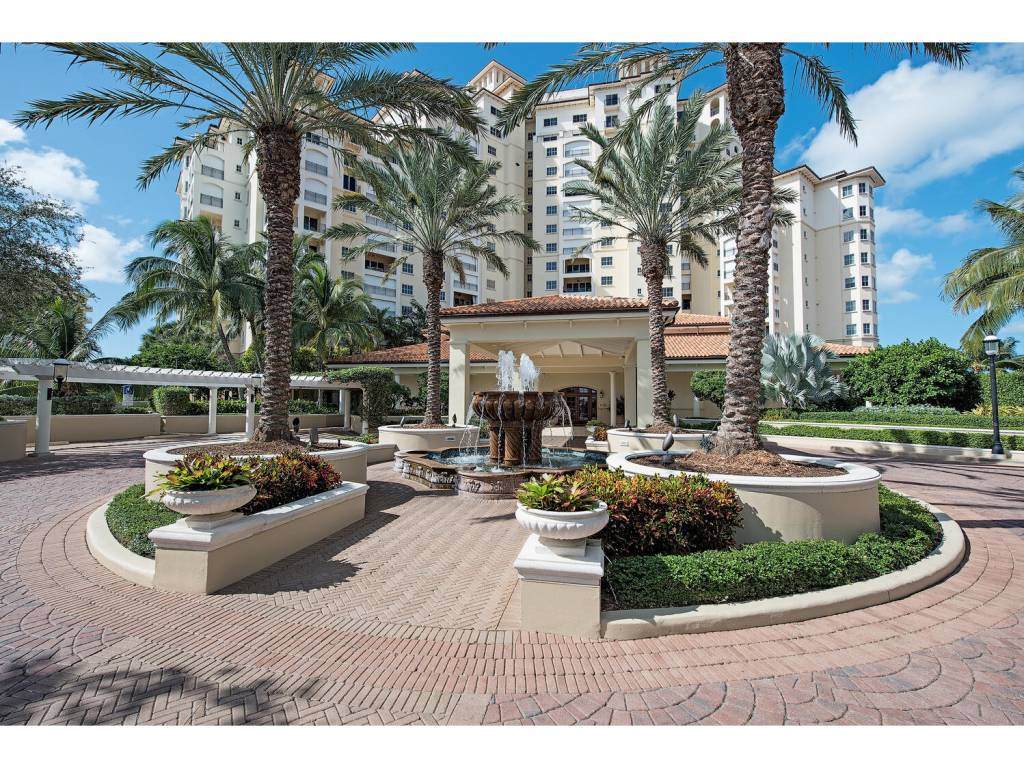 350 Collier Boulevard - Photo 1