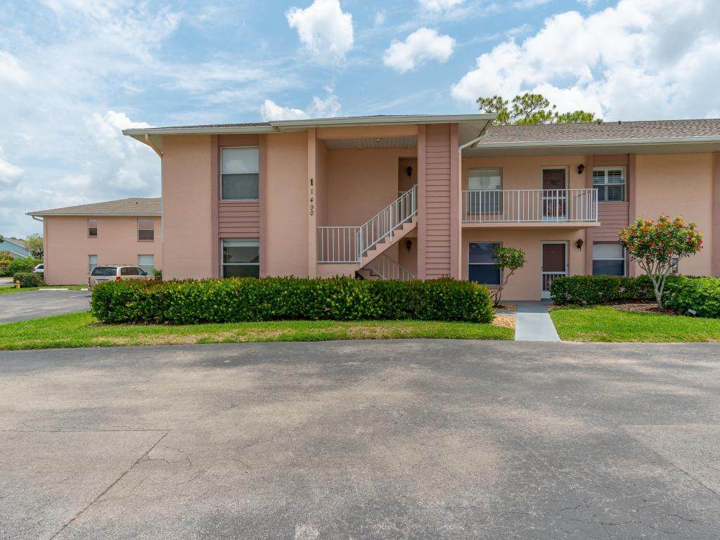 1490 Churchill Circle - Photo 1
