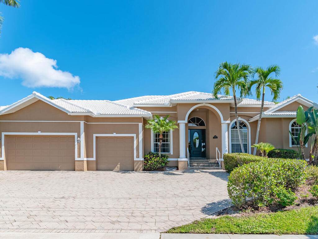 1188 Winterberry Drive - Photo 1
