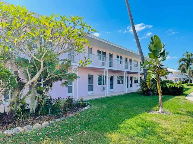 190 Collier - Photo 1
