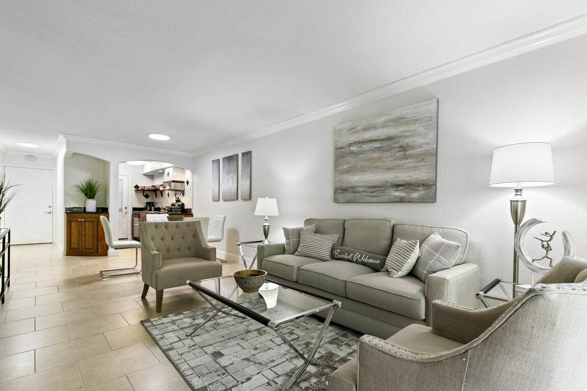72 7TH Street - Photo 1