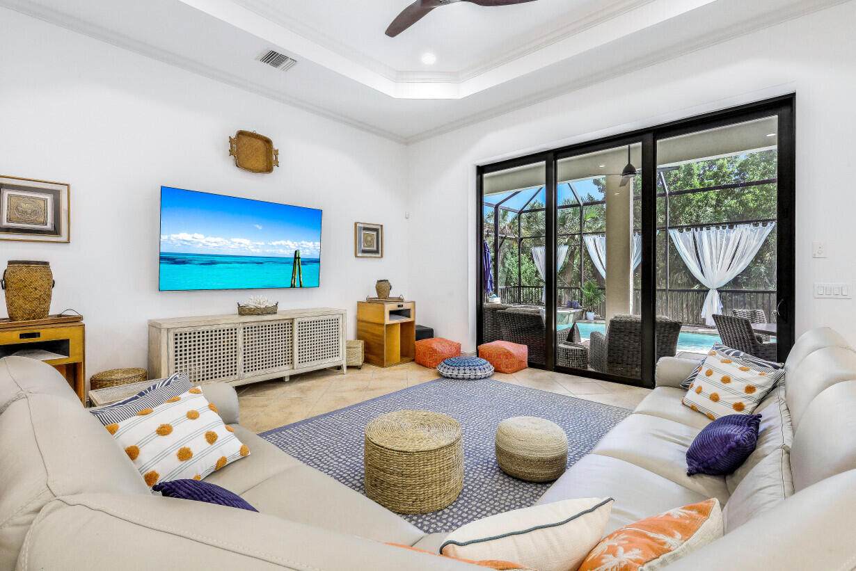 350 Gumbo Limbo Lane - Photo 1