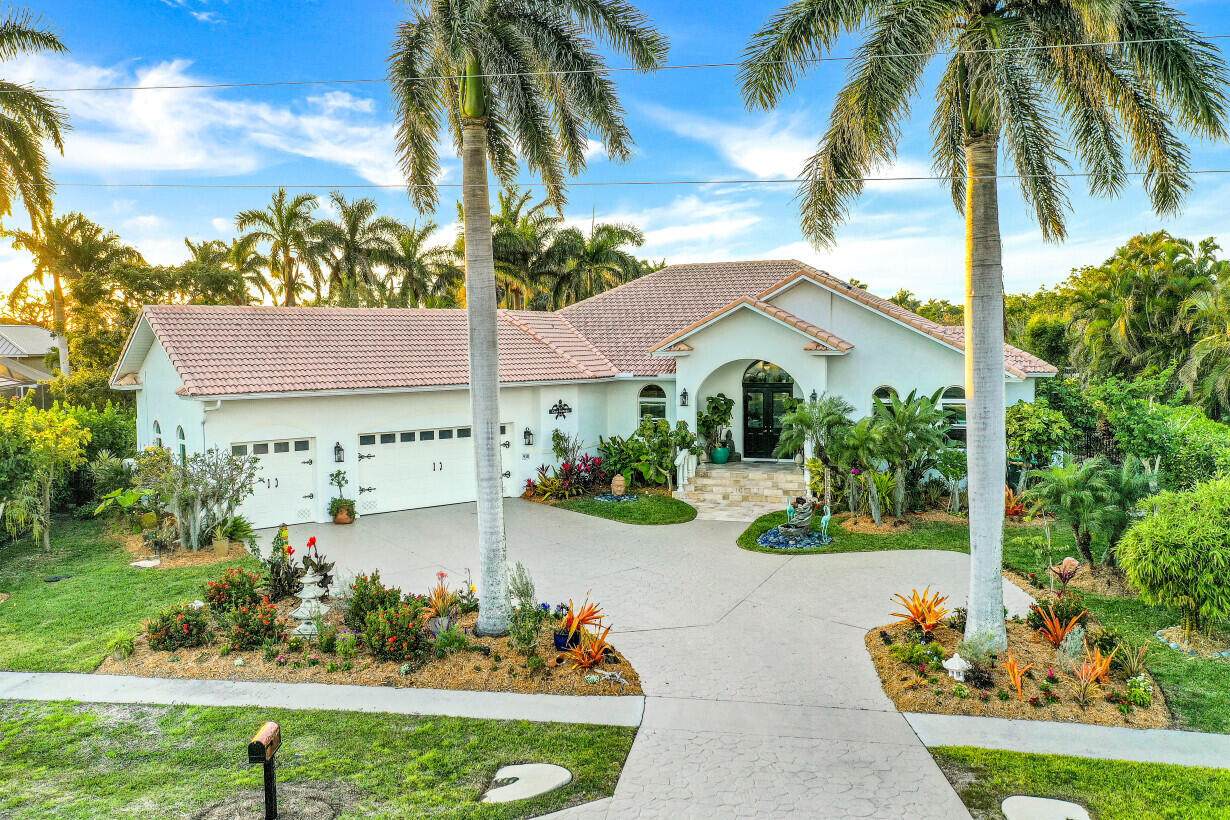 930 Inlet Drive - Photo 1