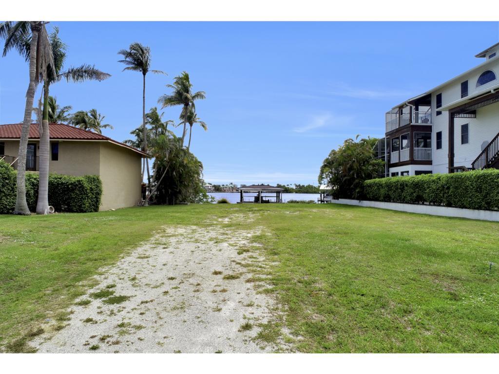 62 Dolphin Circle - Photo 1