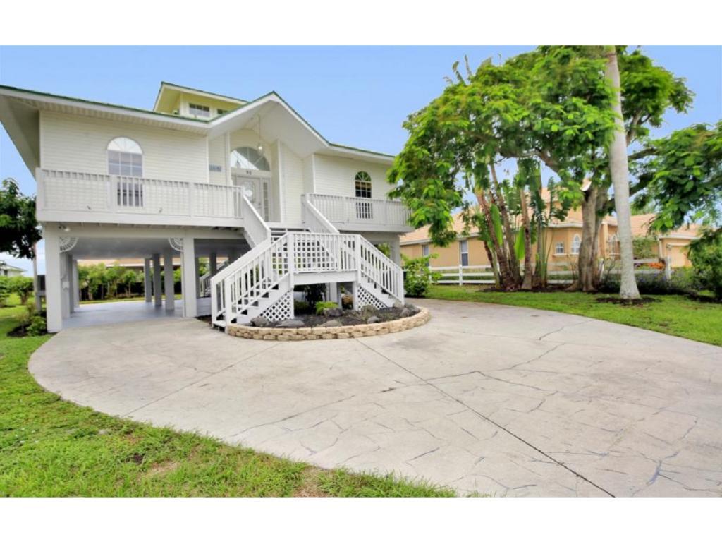 90 Sandhill Court - Photo 1