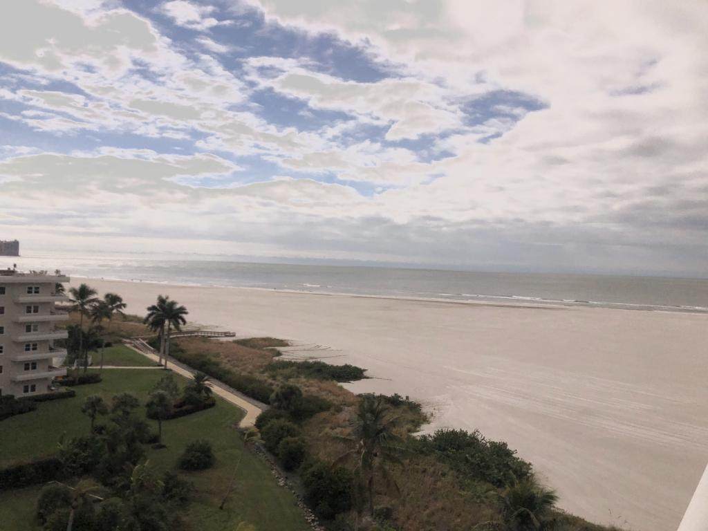 260 Seaview Court - Photo 1