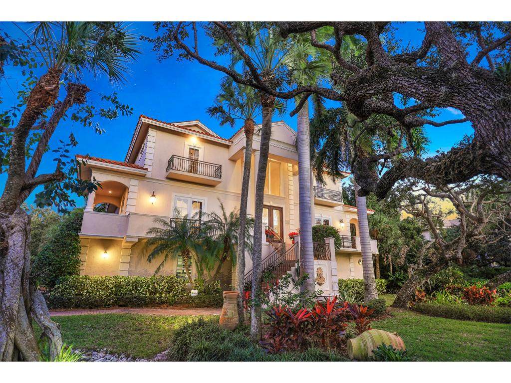 355 Gumbo Limbo Lane - Photo 1