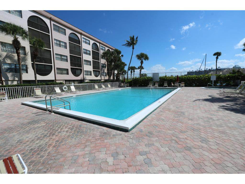 1024 Anglers Cove - Photo 1