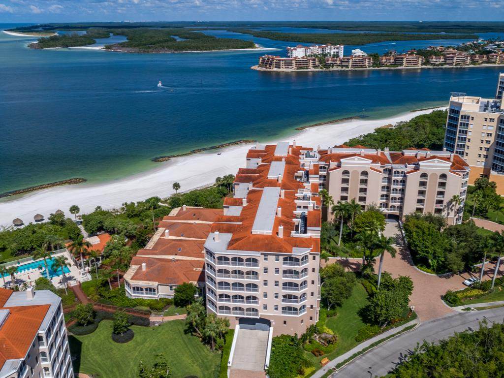 3000 Royal Marco Way - Photo 1