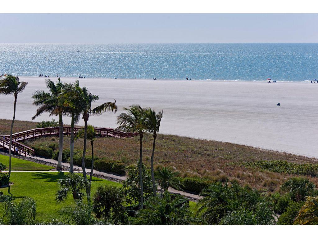 260 Seaview Court - Photo 1