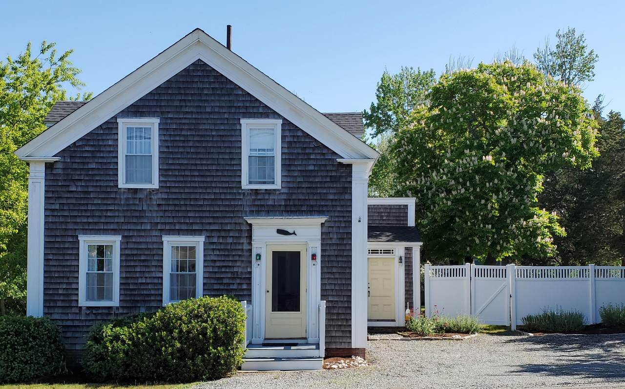 105 Eastville Avenue - Photo 1