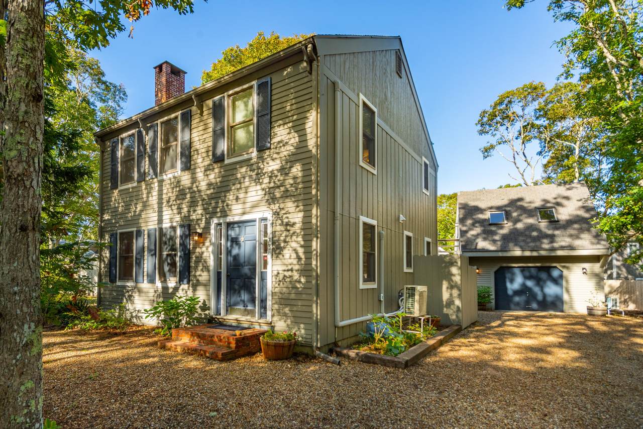 33 Schoolhouse - Photo 1
