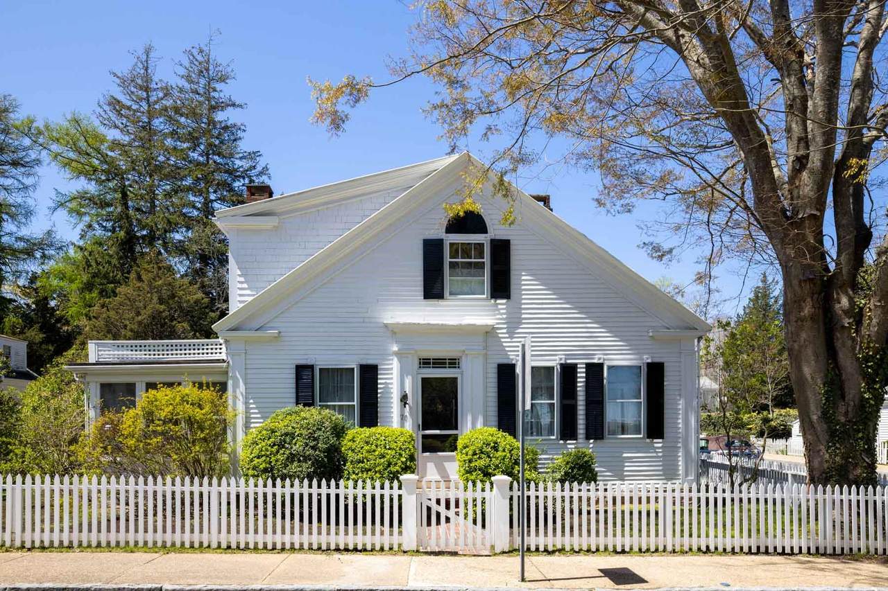 70 William Street - Photo 1
