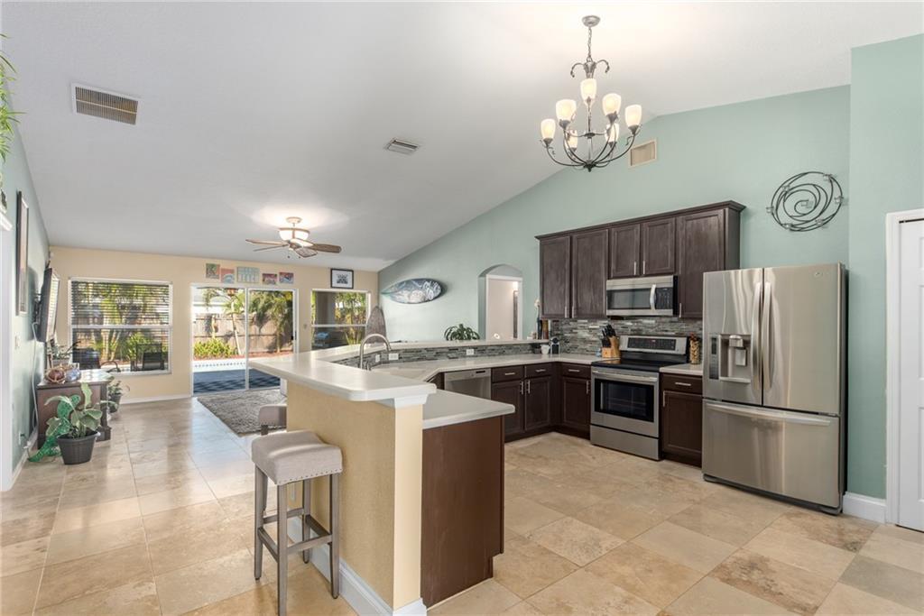 1717 North Buttonwood Drive - Photo 1