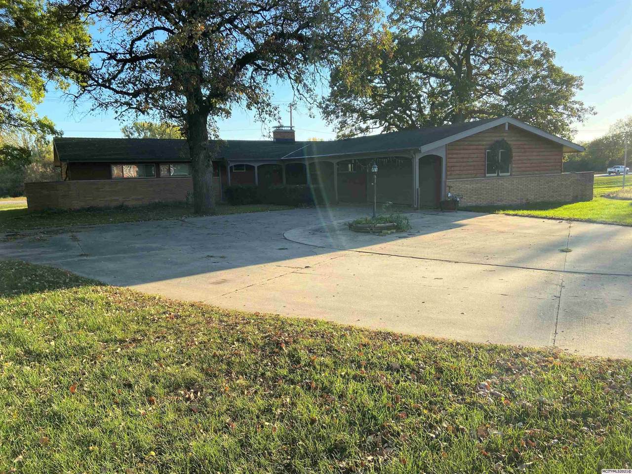 1 Shellrock Dr - Photo 1
