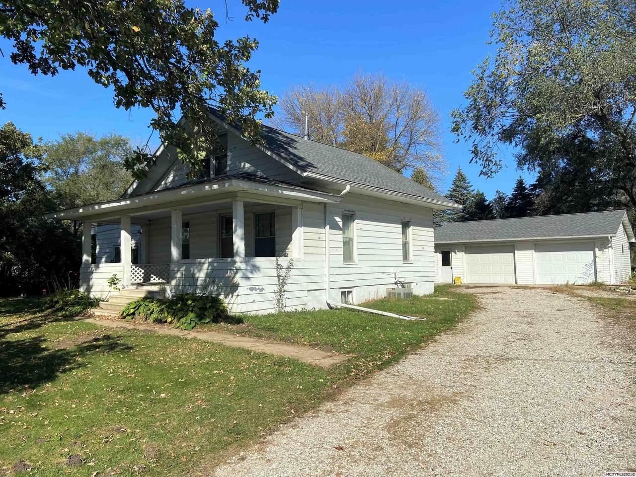 15898 300th St - Photo 1