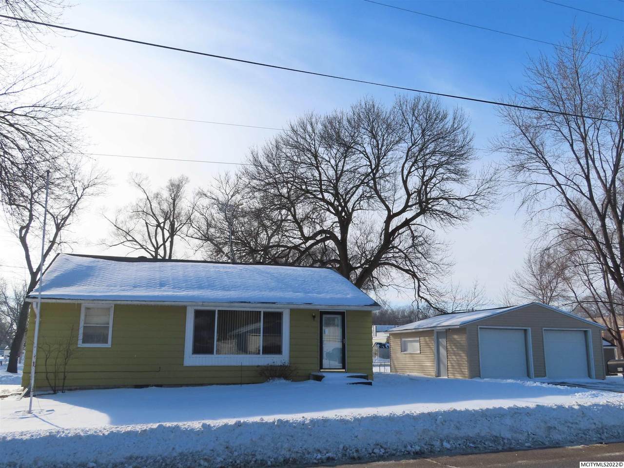 665 15th Se - Photo 1