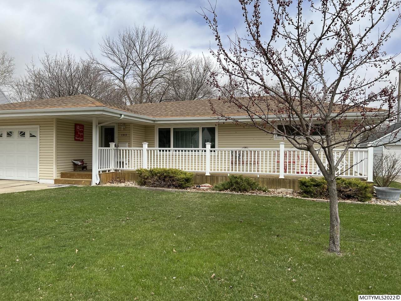 1313 N Virginia - Photo 1