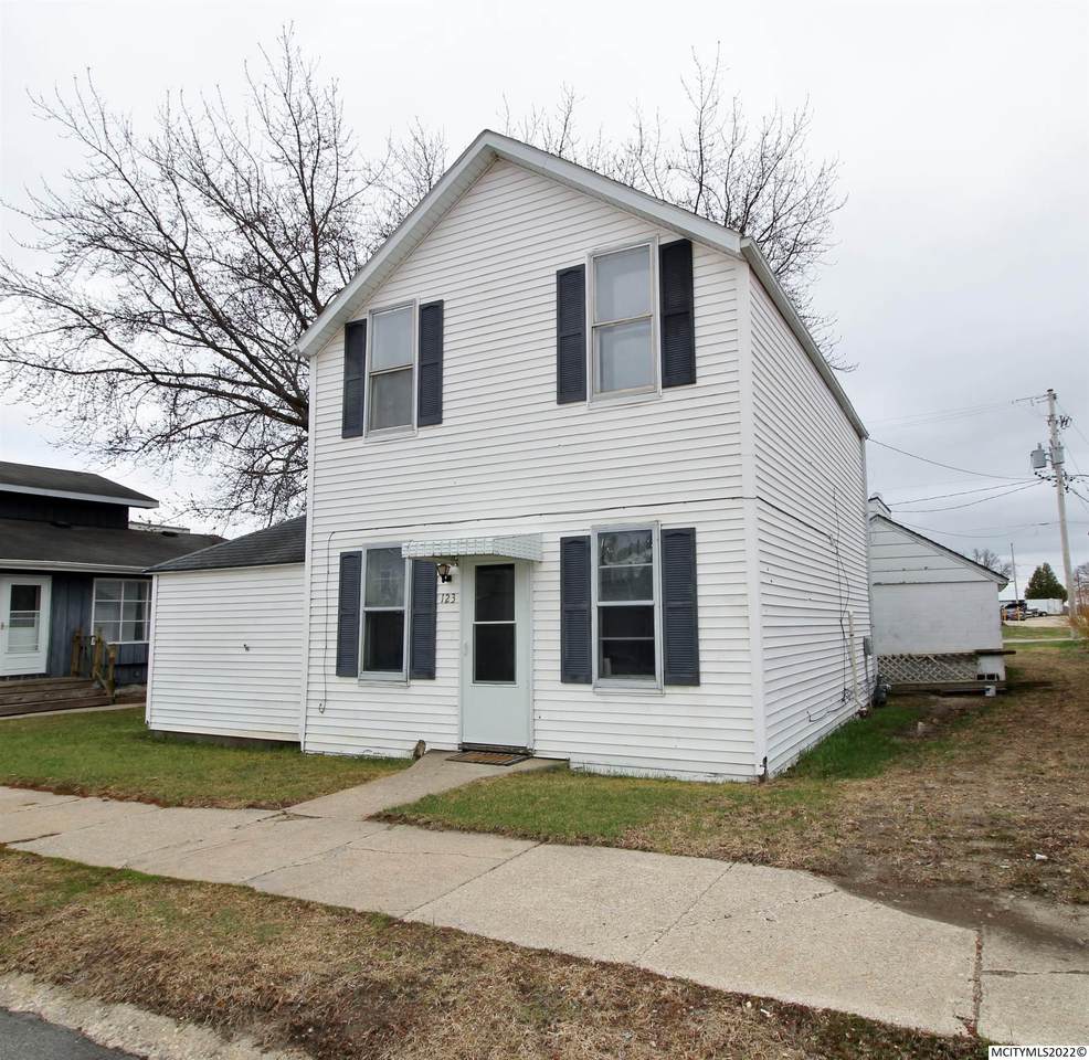 123 Main St - Photo 1