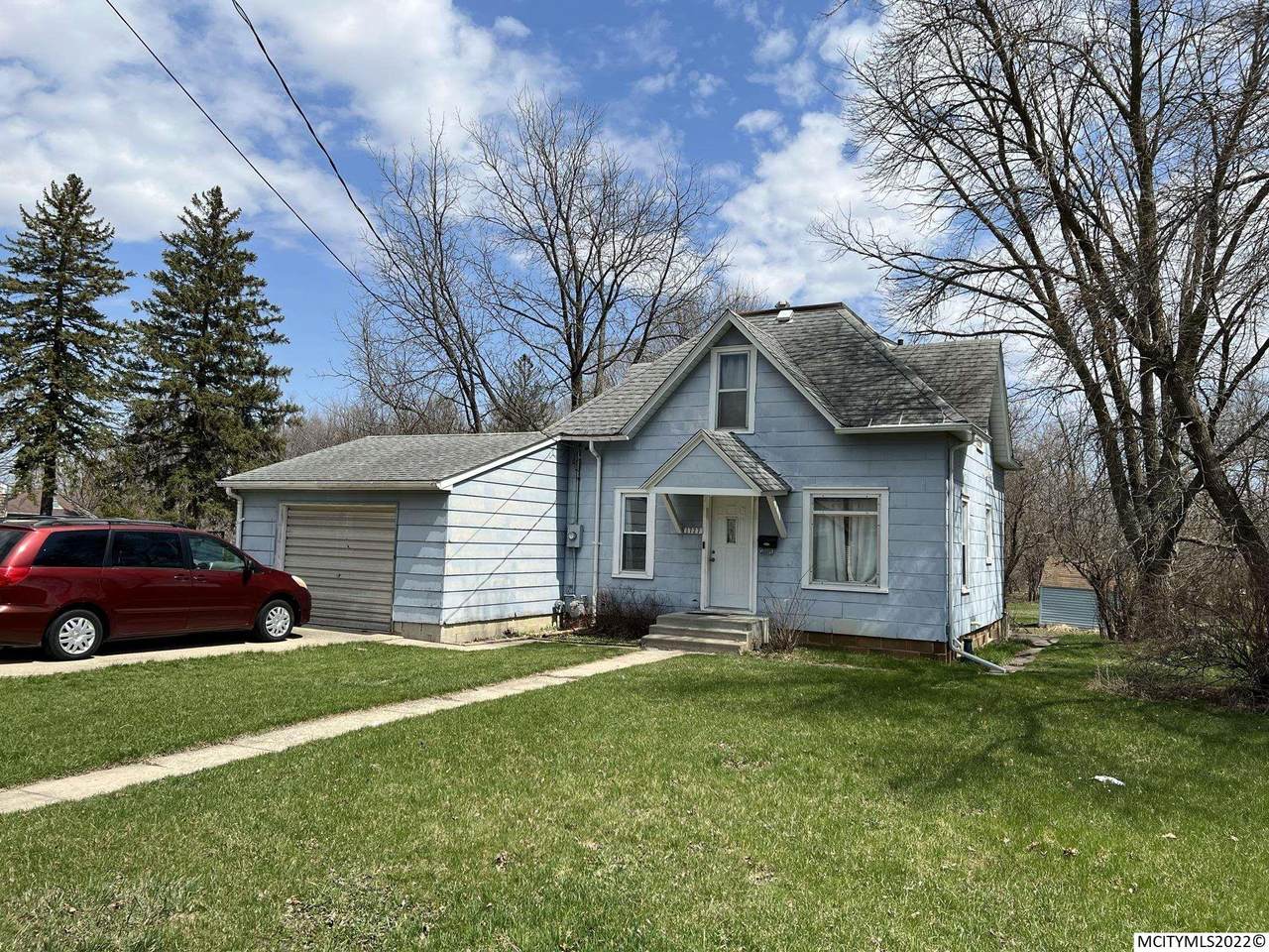 1727 Carolina - Photo 1