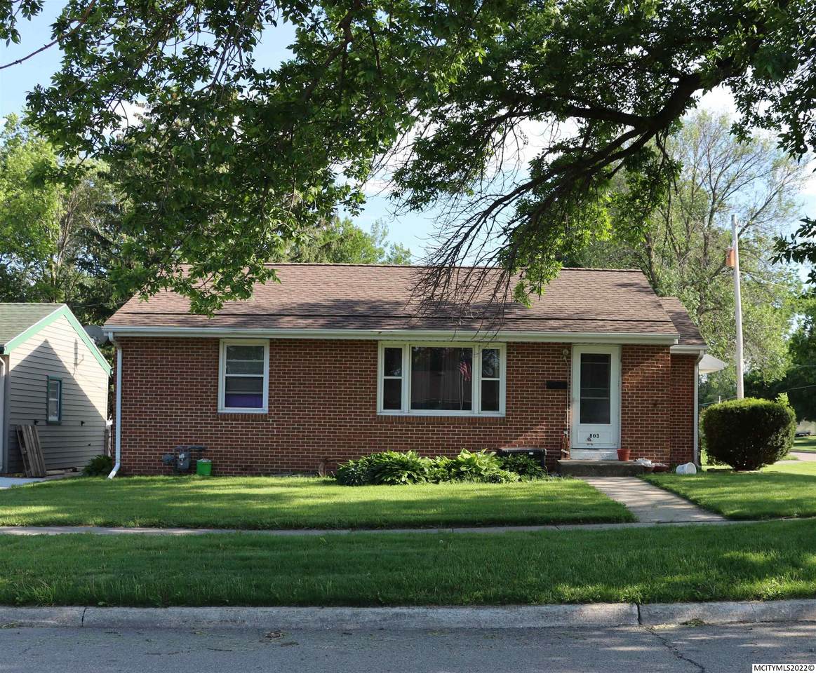 803 5th Se - Photo 1